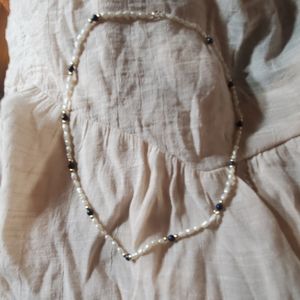 14kt gold pearl and Lapis lazuli necklace